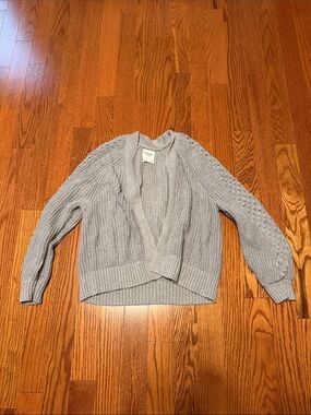 Abercrombie & Fitch Light Gray Open-Front Cable Sleeve Cardigan